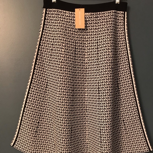 [SOLD]    Michael Kors Flare Skirt - Picture 6 of 8